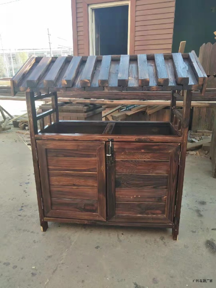 什么是天然防腐木花箱