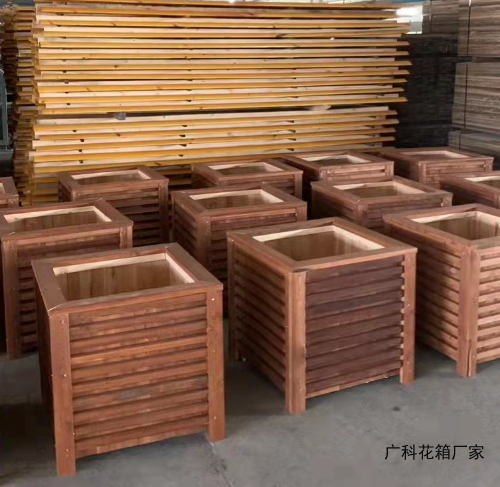 PVC花箱的优势和用途简析